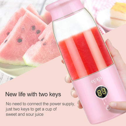 Compact juice bottle style blender