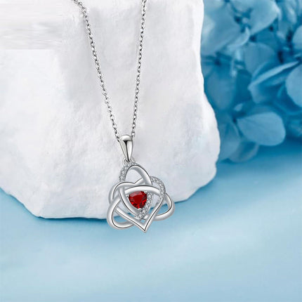 Elegant heart necklace Valentine’s gift
