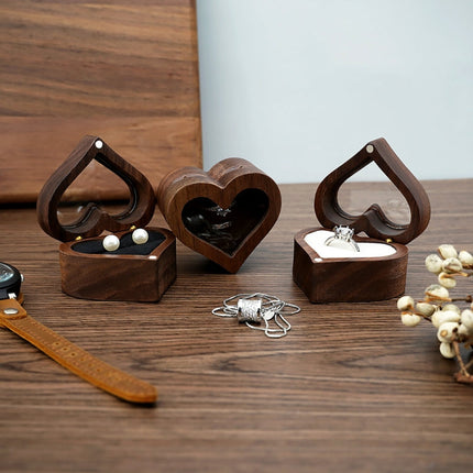 Romantic wooden ring box